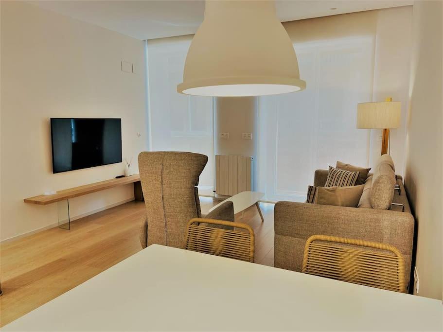 Atseden Apartment Aire Condicionado - Opcion A Parking - 산세바스티안 외부 사진